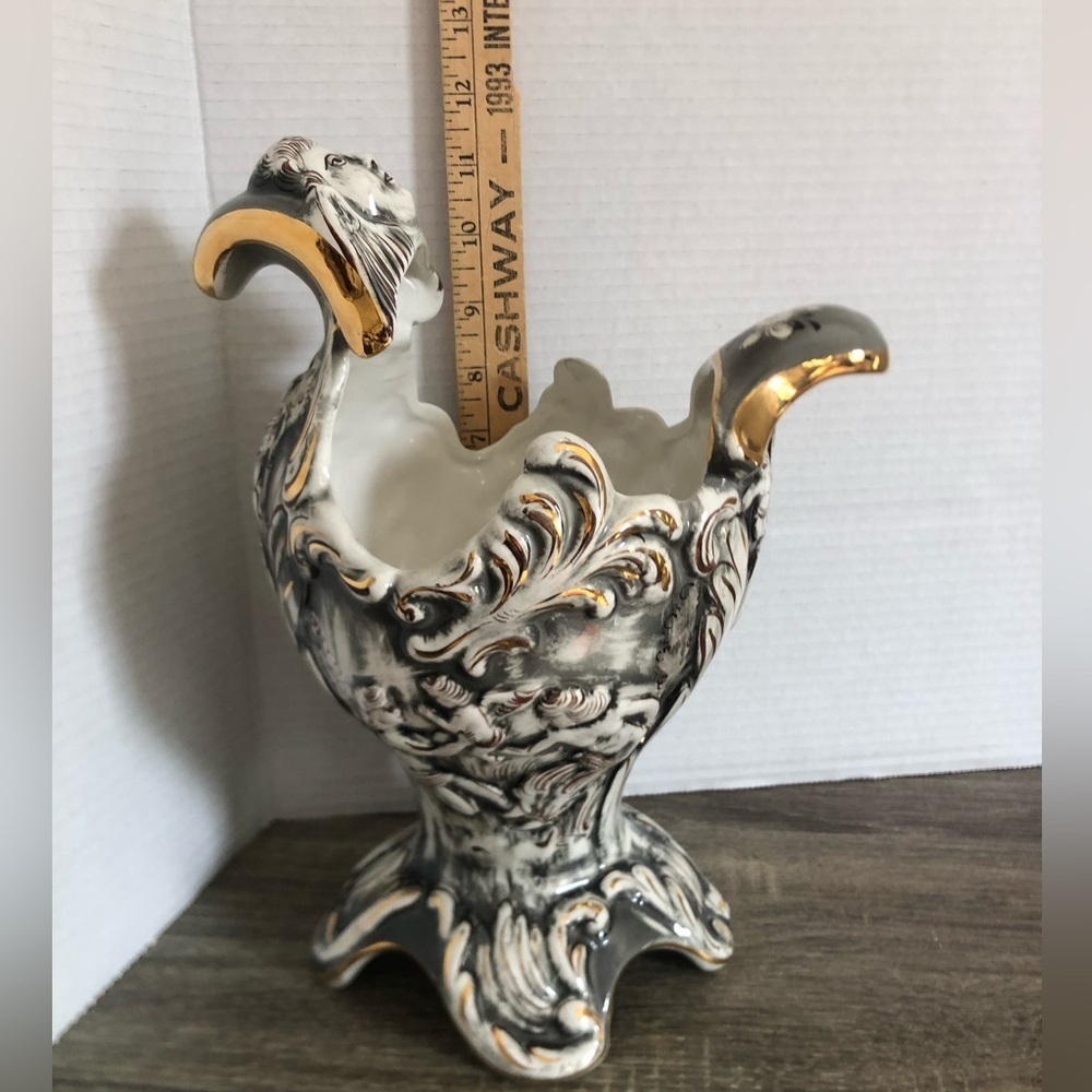 Vtg ELPA Alcobaca Cherub Vase - Picture 11 of 14